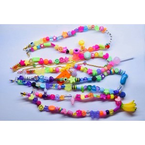 Ras de cou pop en perles multicolores