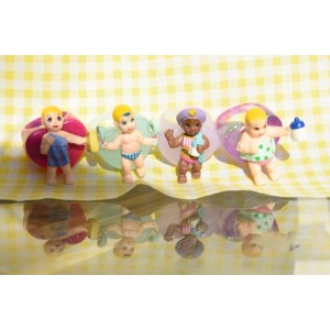 resin heart rings with figures doll