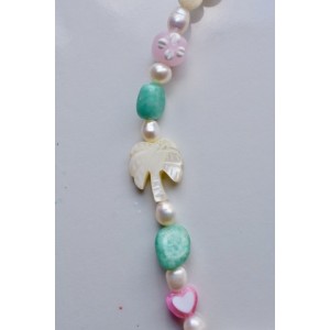 Mother of pearls palm necklace