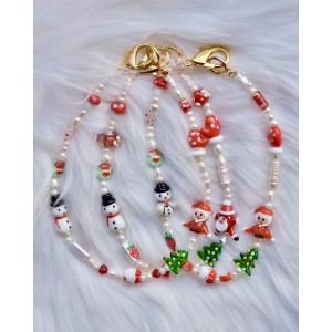 Merry Christmas Glass beaded necklace