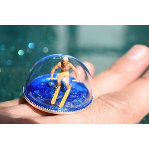 Dome ring with water skiing man
