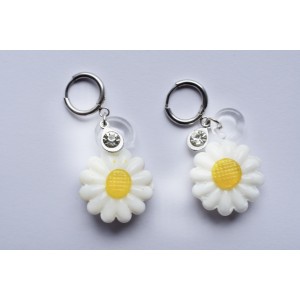 Daisy glass earrings