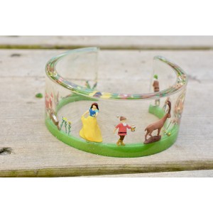 Snow white resin bangle diorama handmade