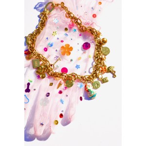 Collier à gros maillons multi charms flamand rose