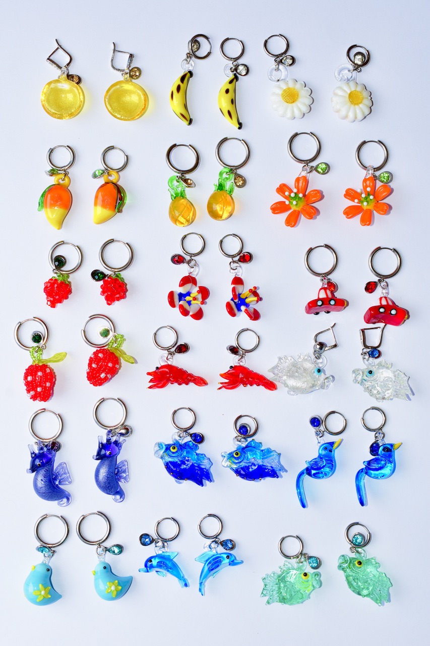 Summer earrings in glass